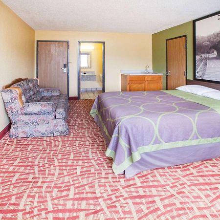 Super 8 By Wyndham Van Buren/Ft. Smith Area מראה חיצוני תמונה