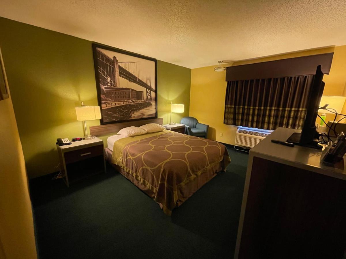 Super 8 By Wyndham Van Buren/Ft. Smith Area מראה חיצוני תמונה