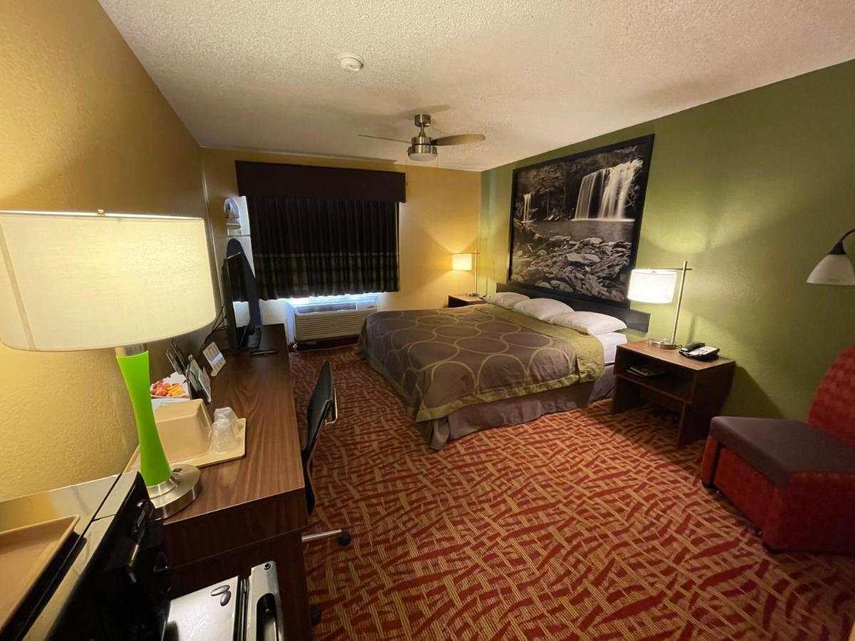 Super 8 By Wyndham Van Buren/Ft. Smith Area מראה חיצוני תמונה