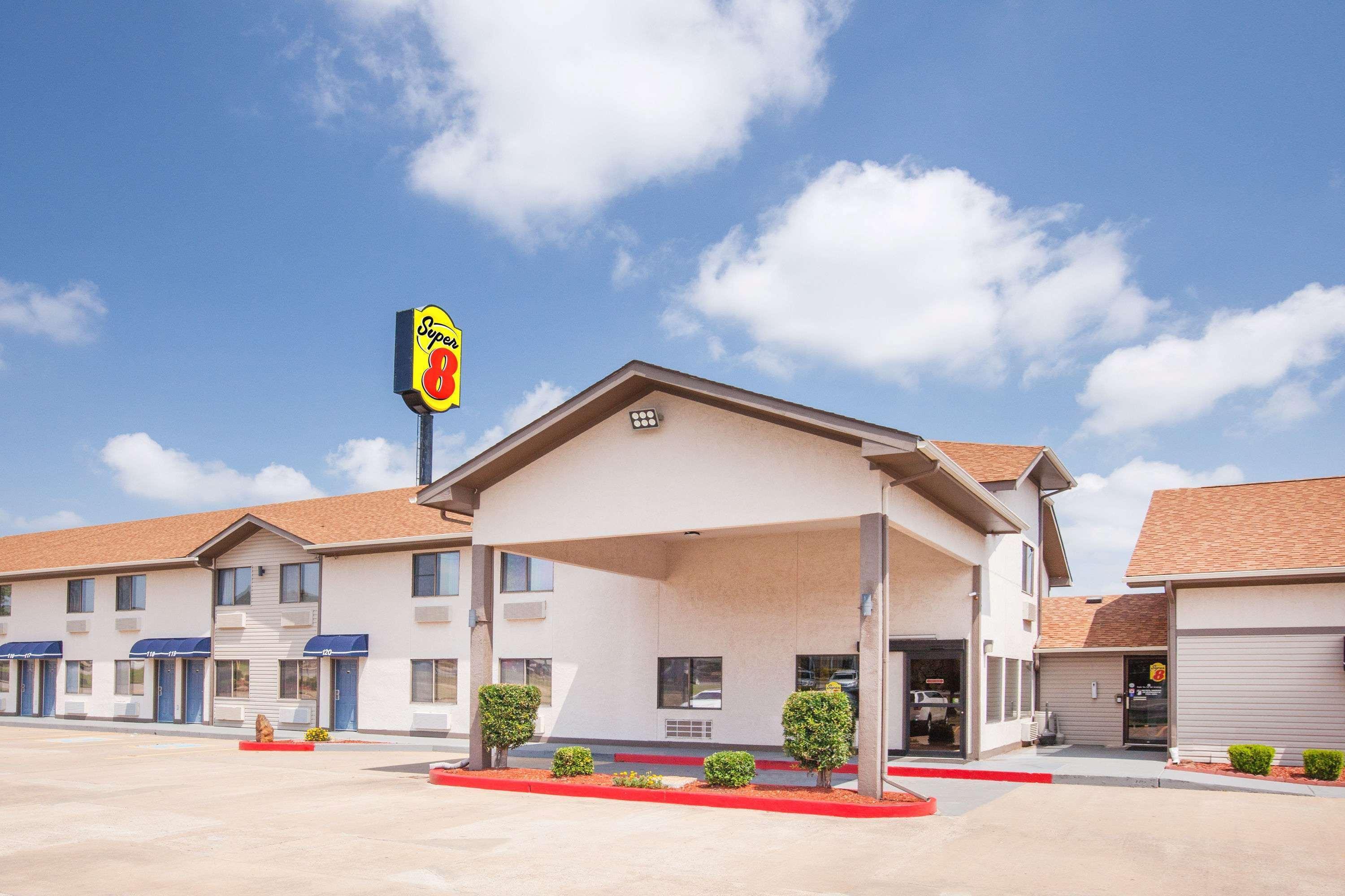 Super 8 By Wyndham Van Buren/Ft. Smith Area מראה חיצוני תמונה