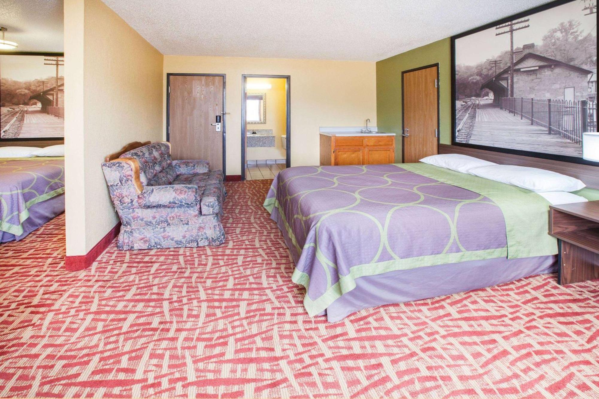 Super 8 By Wyndham Van Buren/Ft. Smith Area מראה חיצוני תמונה