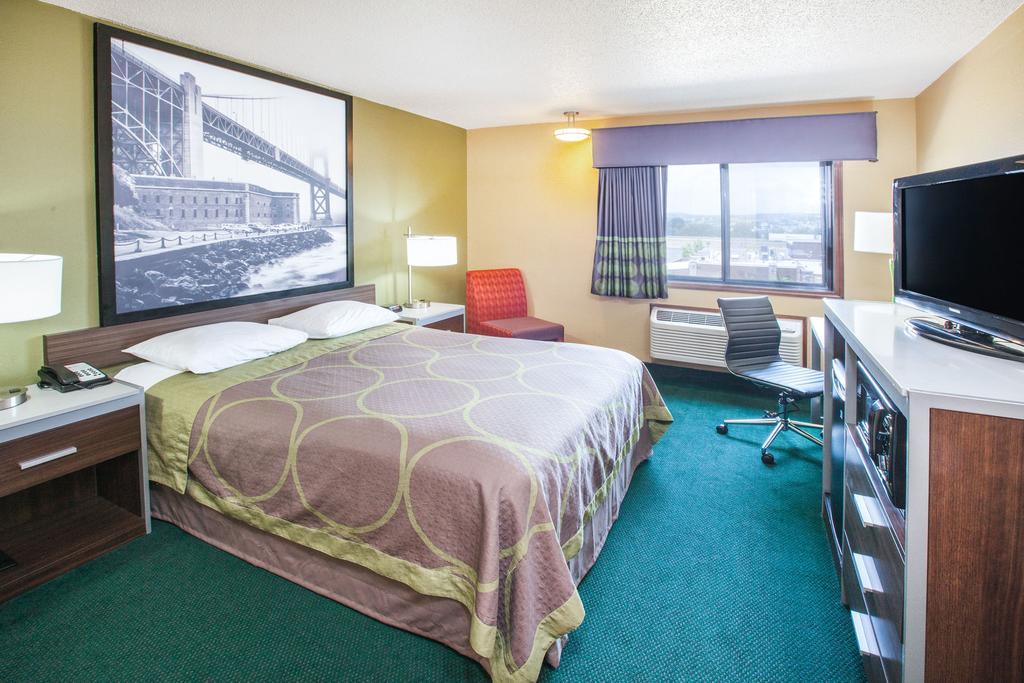 Super 8 By Wyndham Van Buren/Ft. Smith Area מראה חיצוני תמונה