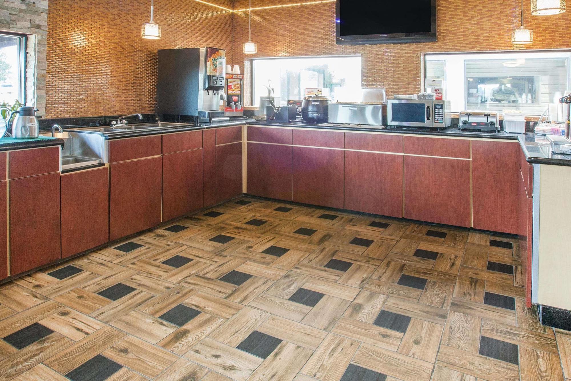 Super 8 By Wyndham Van Buren/Ft. Smith Area מראה חיצוני תמונה